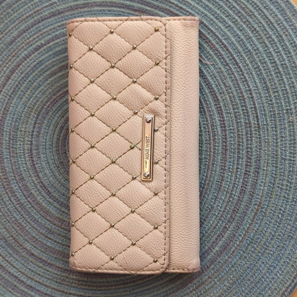 Nine West Quilted Cream Tri Fold Clutch/Wallet Classic Mothers Day Gift Idea - Picture 10 of 11
